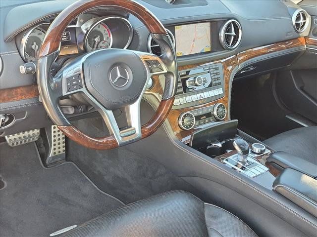 Used 2013 Mercedes-Benz SL 550 image 18