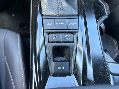 Used 2025 Toyota Camry SE w/ Multimedia Upgrade Package FWD image 29