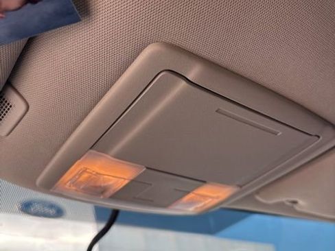 Used 2014 Ford Edge SEL image 10