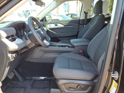 Certified 2026 Ford Explorer Active RWD image 24