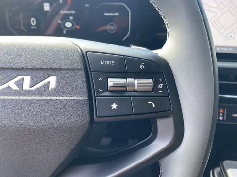 New 2025 Kia EV6 Light AWD/4WD image 32