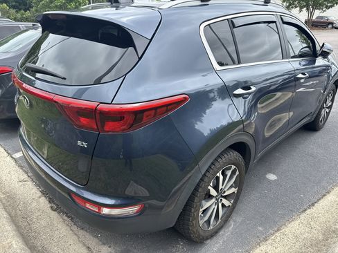 Used 2017 Kia Sportage EX AWD/4WD image 8