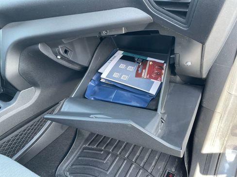 Used 2019 Ford Escape SE image 33