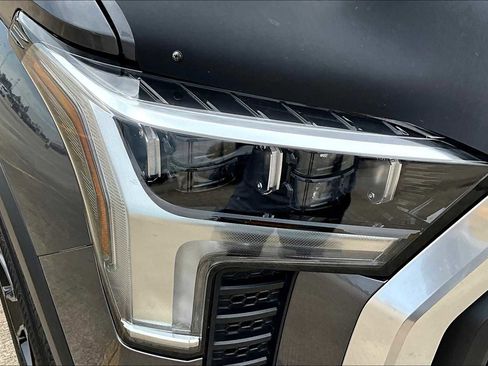 Used 2023 Toyota Tundra Limited w/ TRD Off-Road Package AWD/4WD image 28