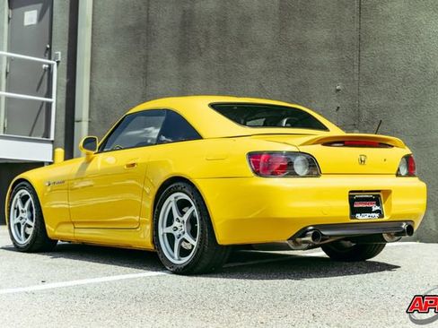 Used 2001 Honda S2000 image 10