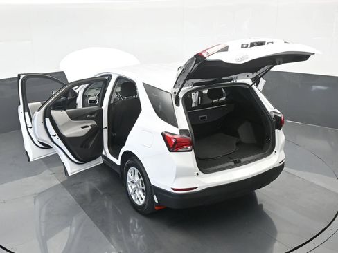 Used 2023 Chevrolet Equinox LS image 65