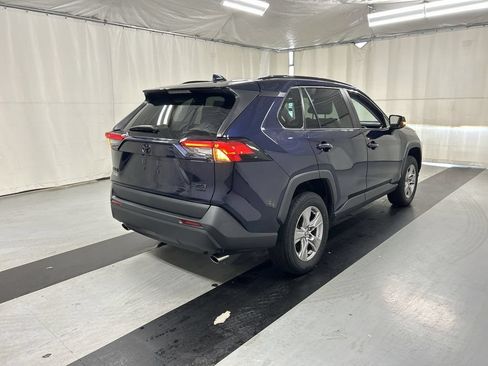 Used 2022 Toyota RAV4 XLE w/ Convenience Package AWD/4WD image 7