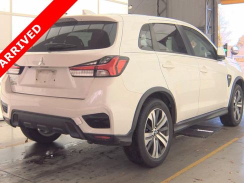 Used 2021 Mitsubishi Outlander Sport ES image 4