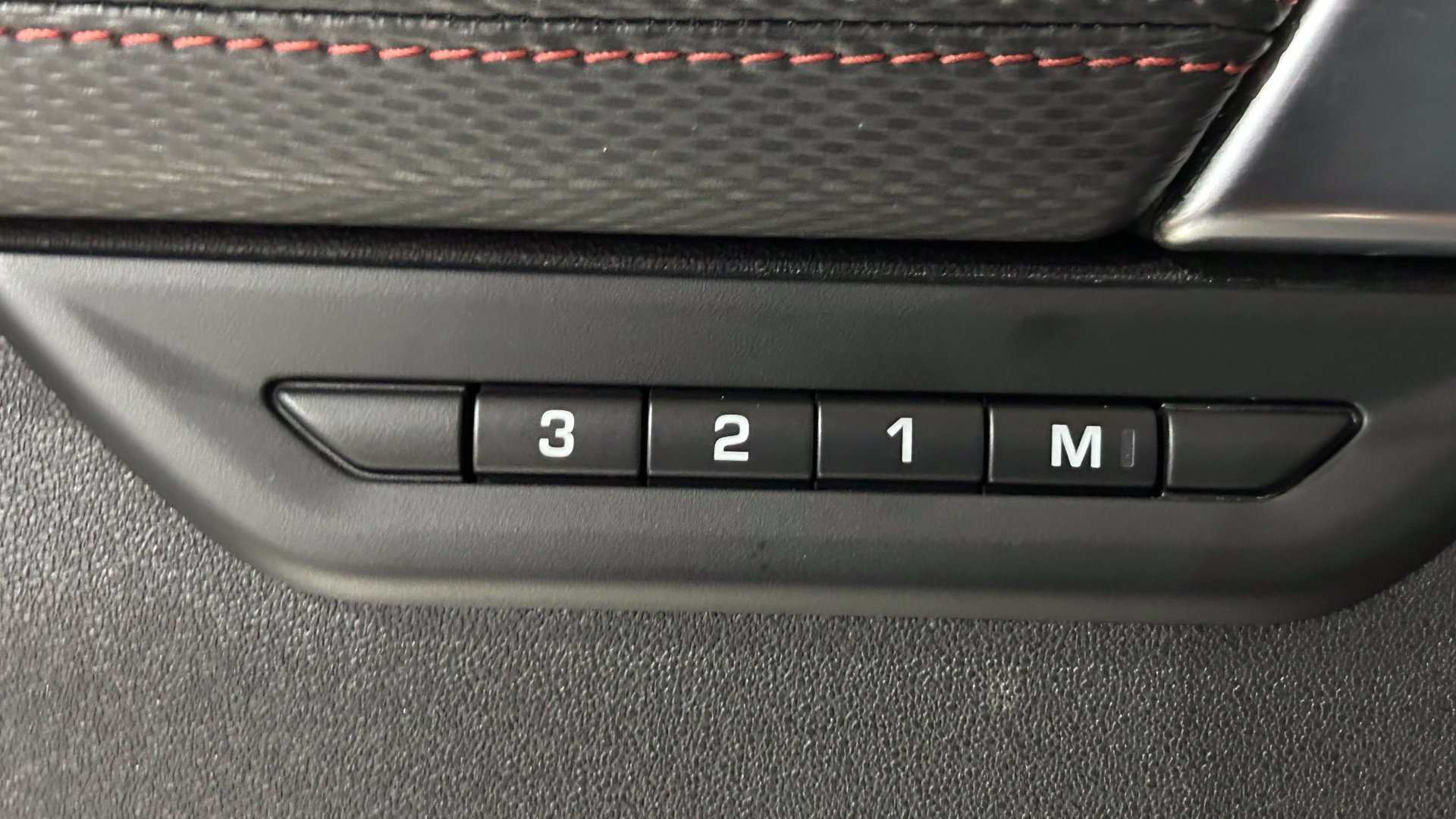 Used 2021 Land Rover Discovery Sport SE R-Dynamic AWD/4WD image 44
