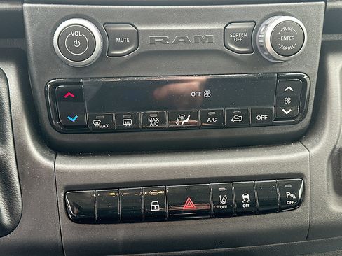 Used 2024 RAM ProMaster 2500 w/ Safety Group image 20