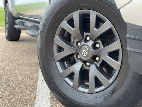 Used 2023 Toyota Tacoma SR5 image 2