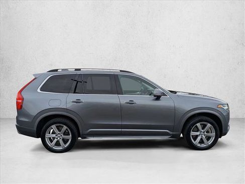 Used 2016 Volvo XC90 T8 Momentum w/ Vision Package image 4