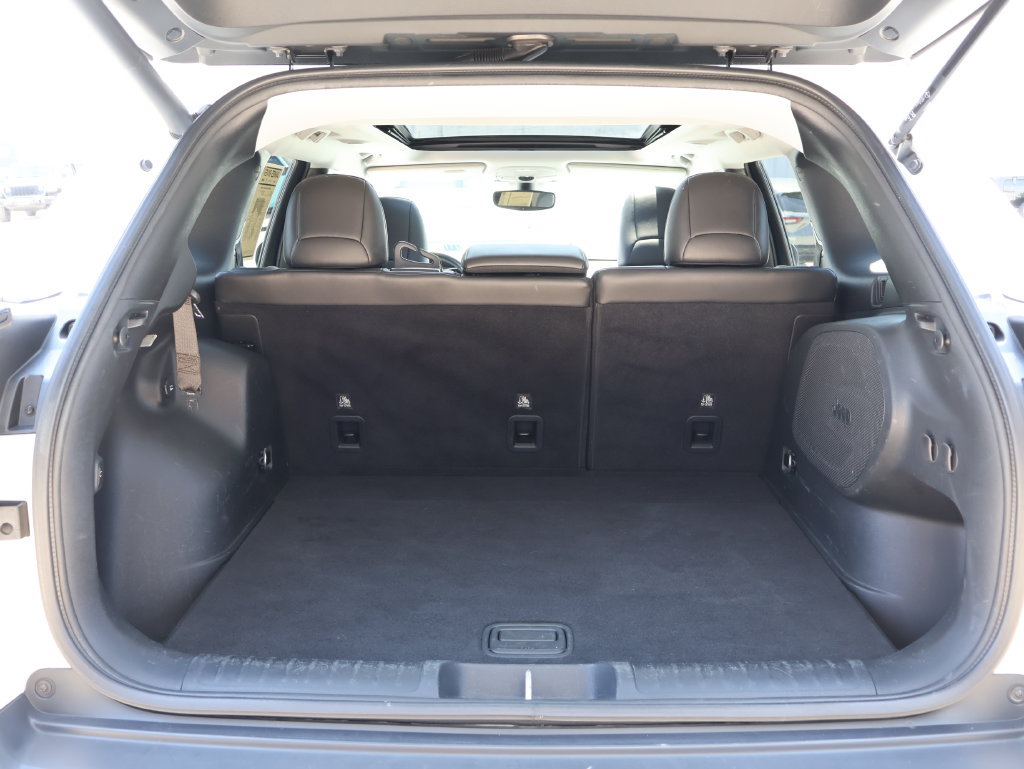 Used 2020 Jeep Cherokee Limited FWD image 13