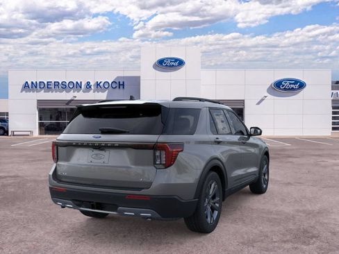 New 2026 Ford Explorer Active w/ Active Comfort Package AWD/4WD image 8