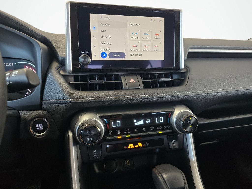 Used 2025 Toyota RAV4 XLE AWD/4WD image 24