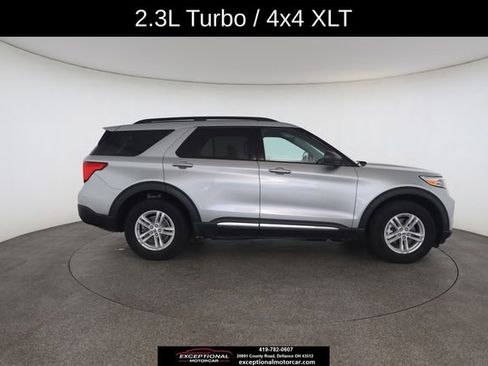 Used 2024 Ford Explorer XLT w/ Equipment Group 202A AWD/4WD image 23