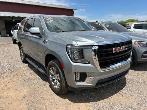 Used 2023 GMC Yukon SLE RWD image 2