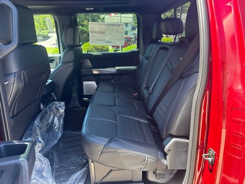 New 2026 Ford F250 Platinum w/ FX4 Off-Road Package AWD/4WD image 20