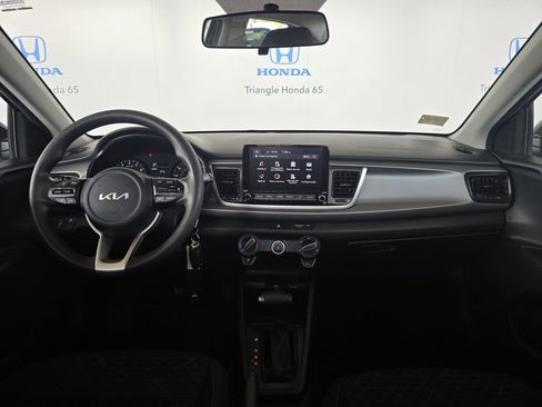 Used 2023 Kia Rio LX image 5