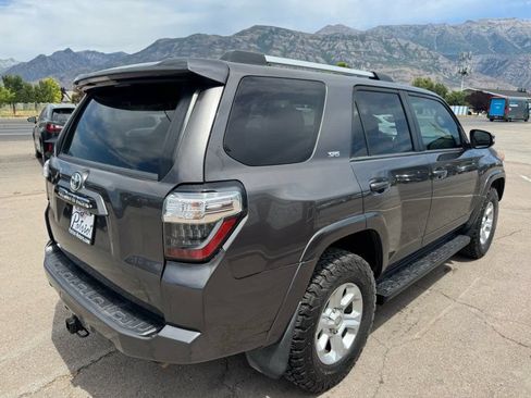 Used 2019 Toyota 4Runner SR5 Premium AWD/4WD image 5