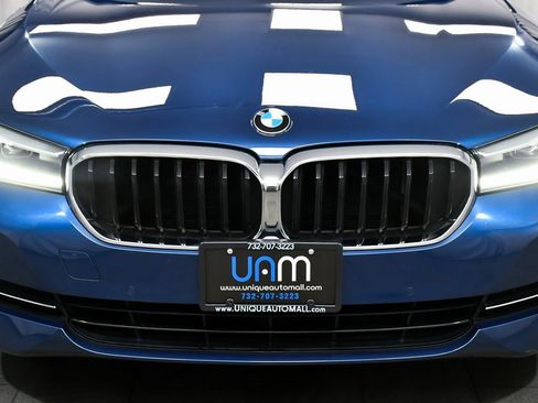 Used 2023 BMW 530i xDrive w/ Premium Package image 83
