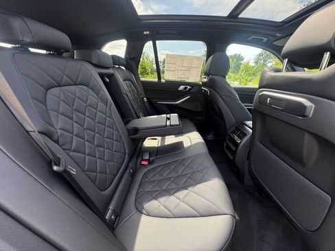Used 2026 BMW X5 xDrive50e w/ Premium Package image 21
