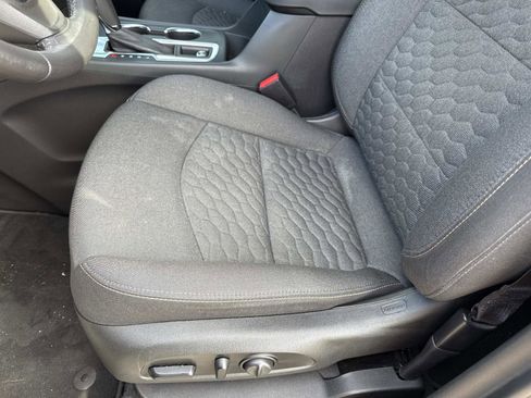 Used 2021 Chevrolet Equinox LT image 19