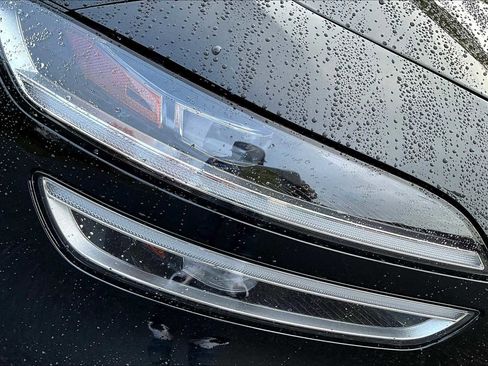 Used 2022 Genesis G70 2.0T w/ Prestige Package image 26