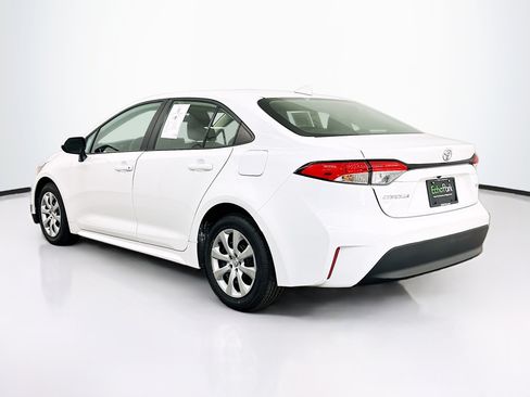 Used 2024 Toyota Corolla LE FWD image 5