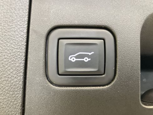 Used 2024 Cadillac XT4 Luxury image 26