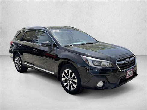 Used 2019 Subaru Outback 3.6R Touring AWD/4WD image 3