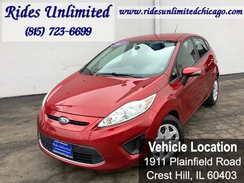 Used 2013 Ford Fiesta SE w/ Super Fuel Economy Pkg image 2
