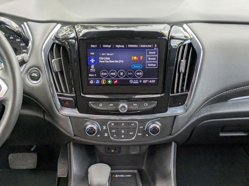 Certified 2023 Chevrolet Traverse LT image 19