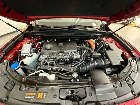 Used 2025 MAZDA CX-50 AWD 2.5 Hybrid w/ Premium Pkg image 36