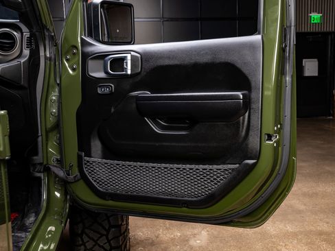 Used 2021 Jeep Wrangler Unlimited Sport AWD/4WD image 36