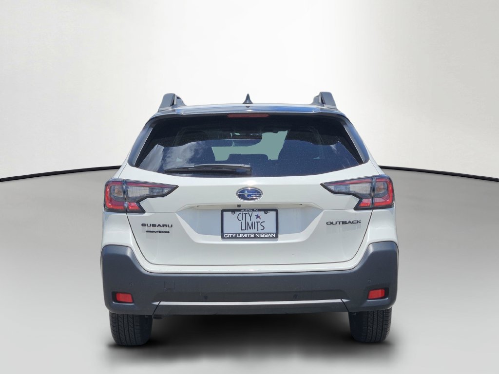 Used 2025 Subaru Outback Onyx Edition AWD/4WD image 6