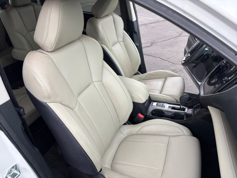 Used 2023 Subaru Ascent Limited AWD/4WD image 19