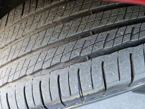 Used 2017 Cadillac XT5 Luxury w/ Driver Awareness Package FWD image 33