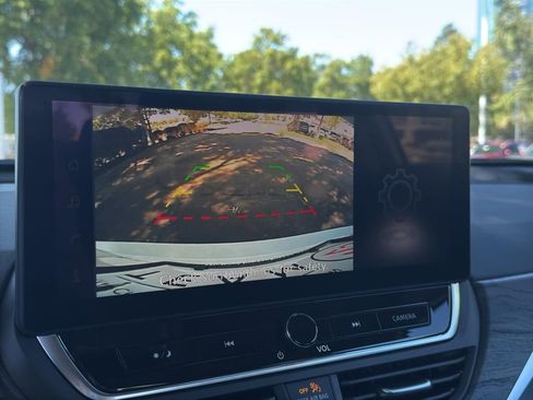 New 2025 Nissan Altima 2.5 SV image 23