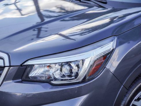 Used 2020 Subaru Forester Premium image 9