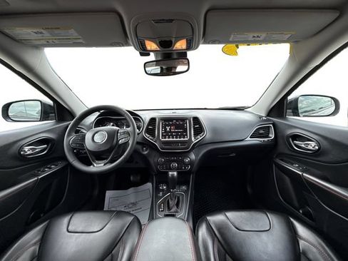Used 2022 Jeep Cherokee Trailhawk w/ Sun, Sound & Nav Group AWD/4WD image 21