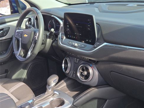Used 2023 Chevrolet Blazer LT w/ Driver Confidence Package image 5