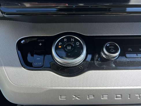 New 2026 Ford Expedition Active RWD image 20