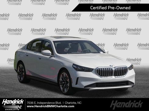 Certified 2026 BMW 540i xDrive AWD/4WD image 1