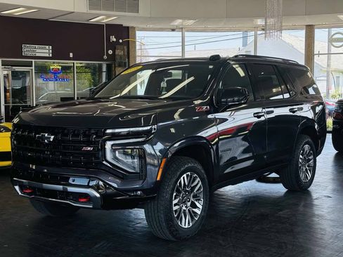 Used 2025 Chevrolet Tahoe Z71 AWD/4WD image 15