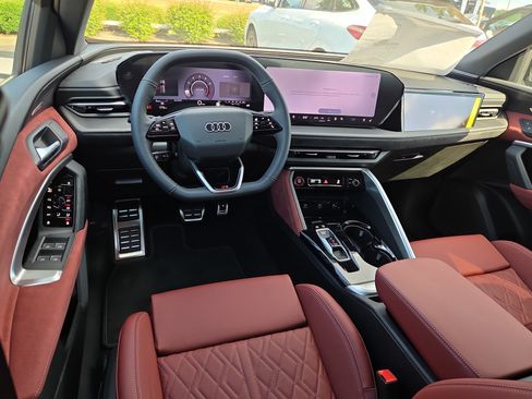 New 2026 Audi SQ5 Prestige AWD/4WD image 7