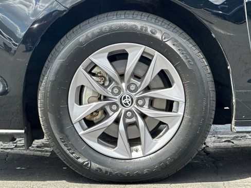 Certified 2022 Toyota Sienna XLE AWD/4WD image 27