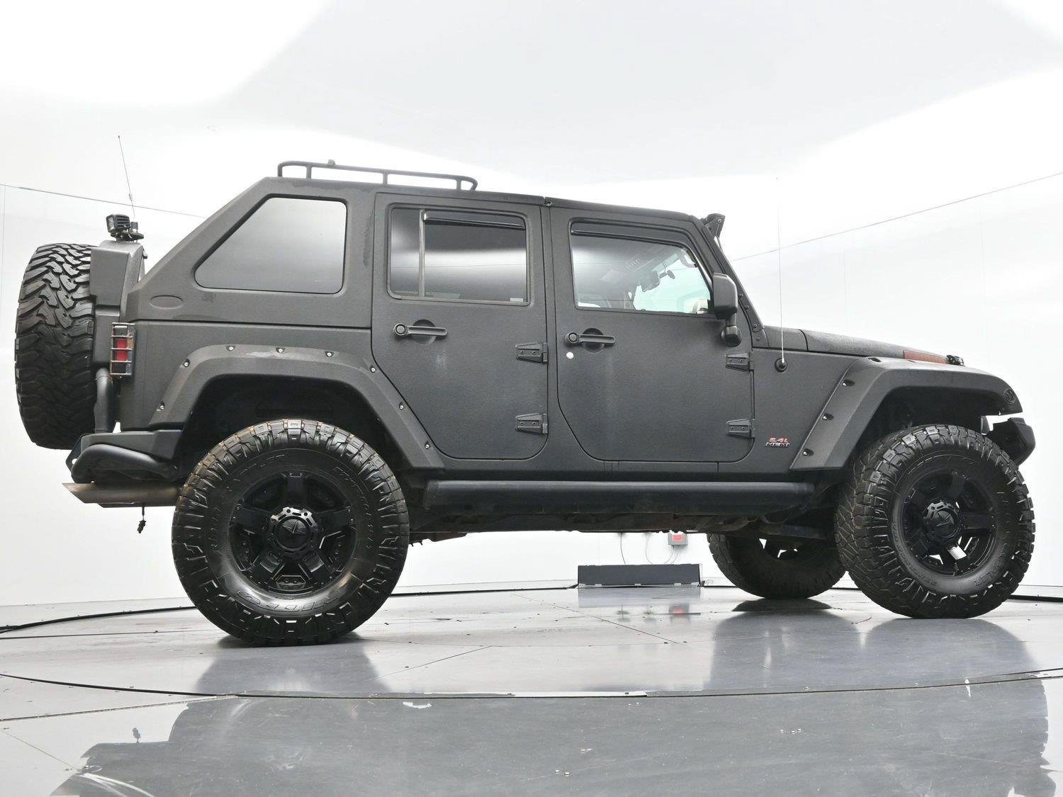 Used 2017 Jeep Wrangler Unlimited Rubicon AWD/4WD image 50