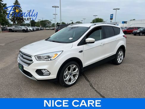 Used 2019 Ford Escape Titanium w/ U0J03 - Titanium Tow Package FWD image 1