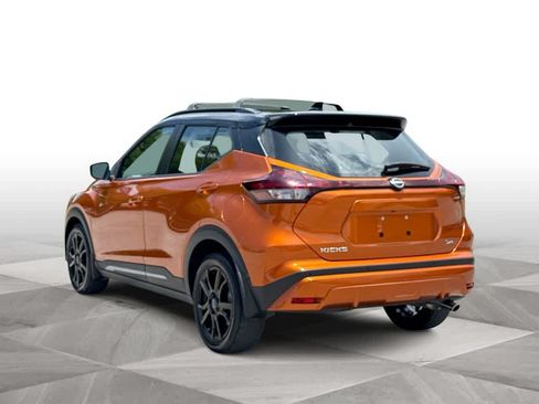 Used 2024 Nissan Kicks SR w/ Interior Electronics Package FWD image 6